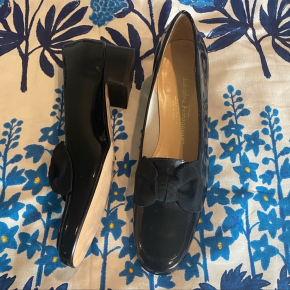 Ferrargamo Patent Leather Block Heels - Picture 3 of 7